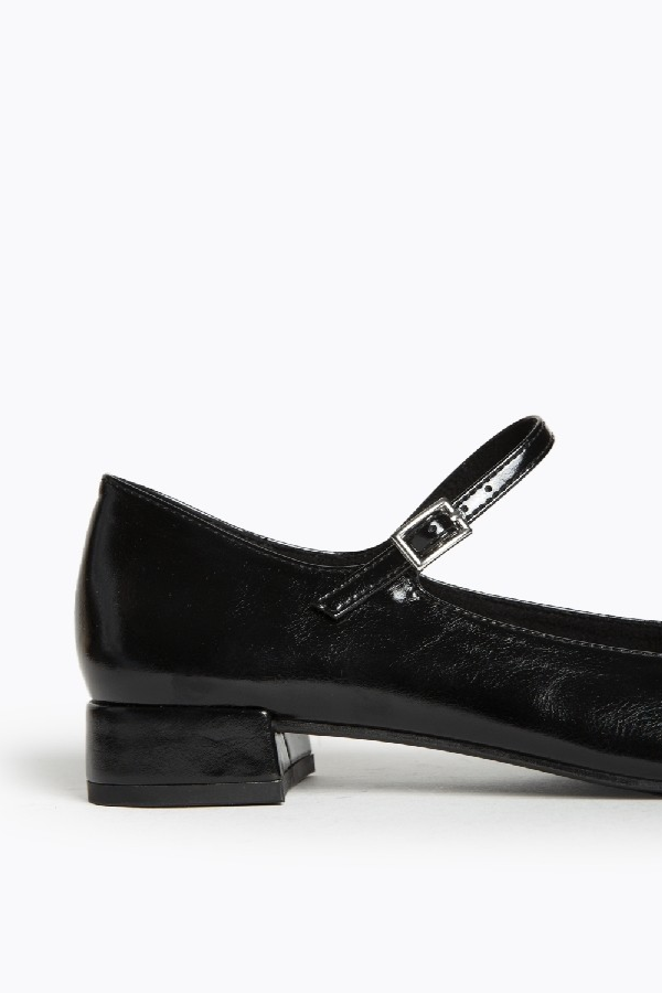 Ballerines vernies à talon, Noir
