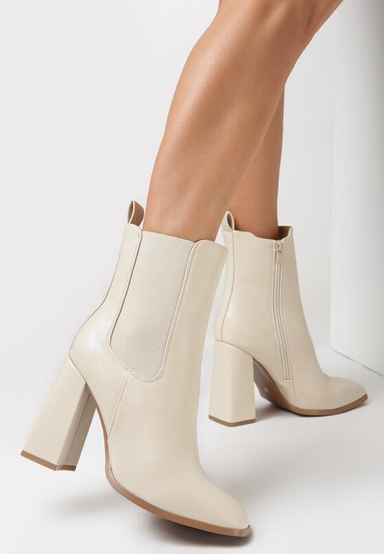 Bottines à talon et bout carré, Beige écru