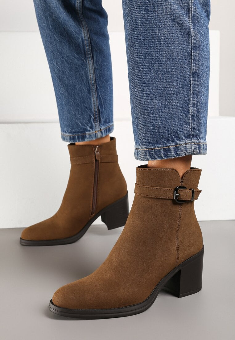 Bottine femmes à talon en nubuck avec boucle, Camel
