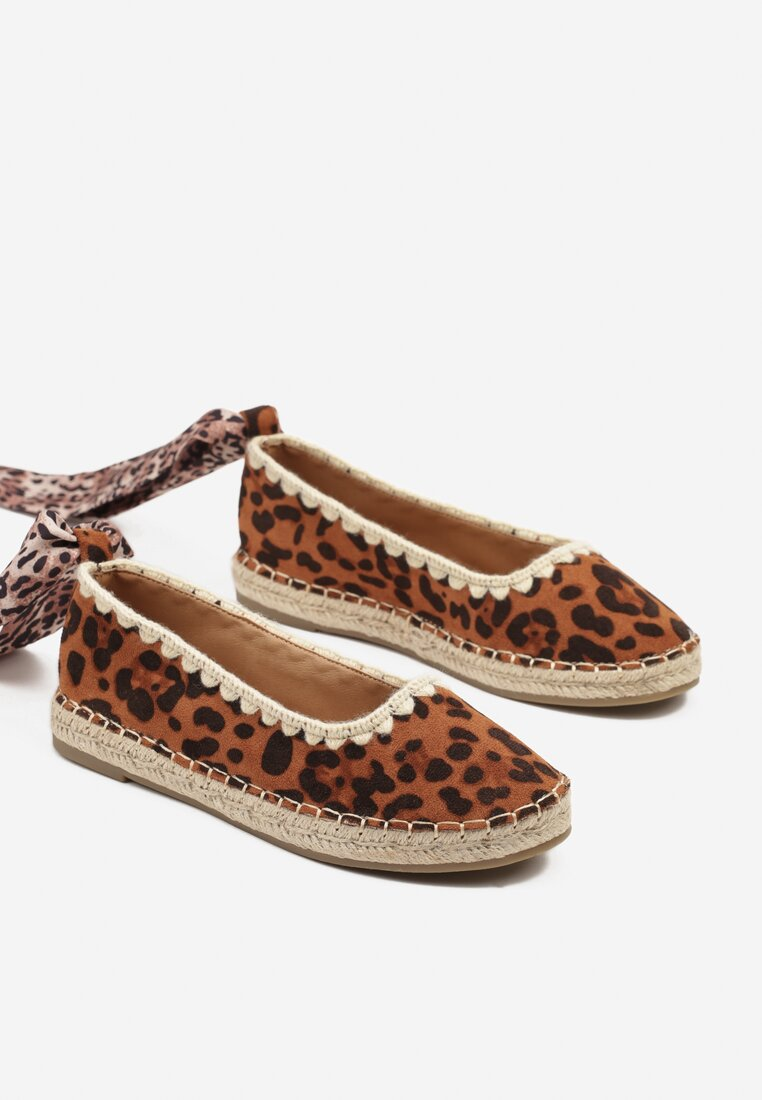 Espadrille effet Léopard avec foulard satiné