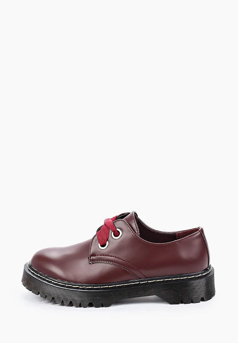 Derbies femmes avec semelle crantée, bordeaux