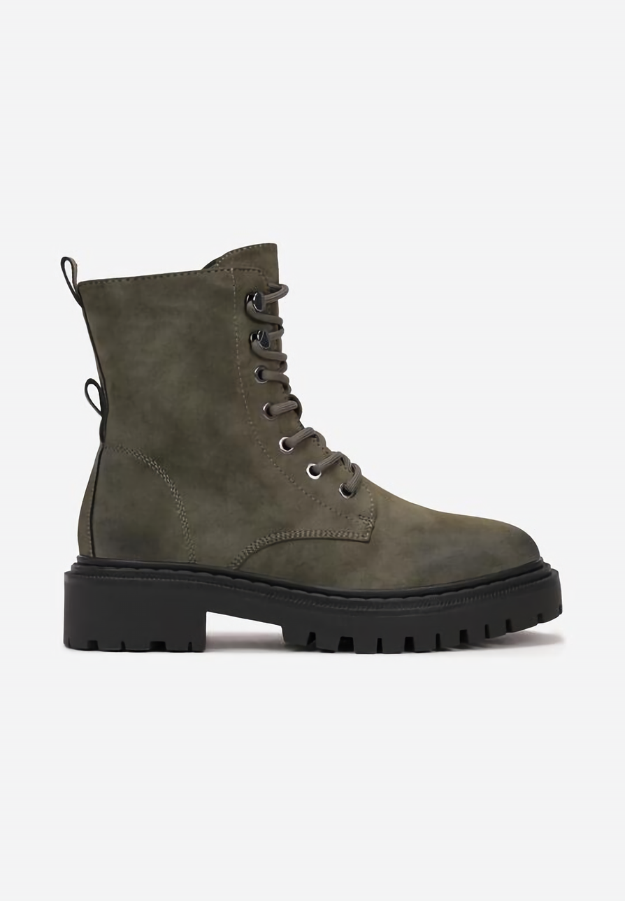 Bottines à lacet vert kaki , semelle crantée