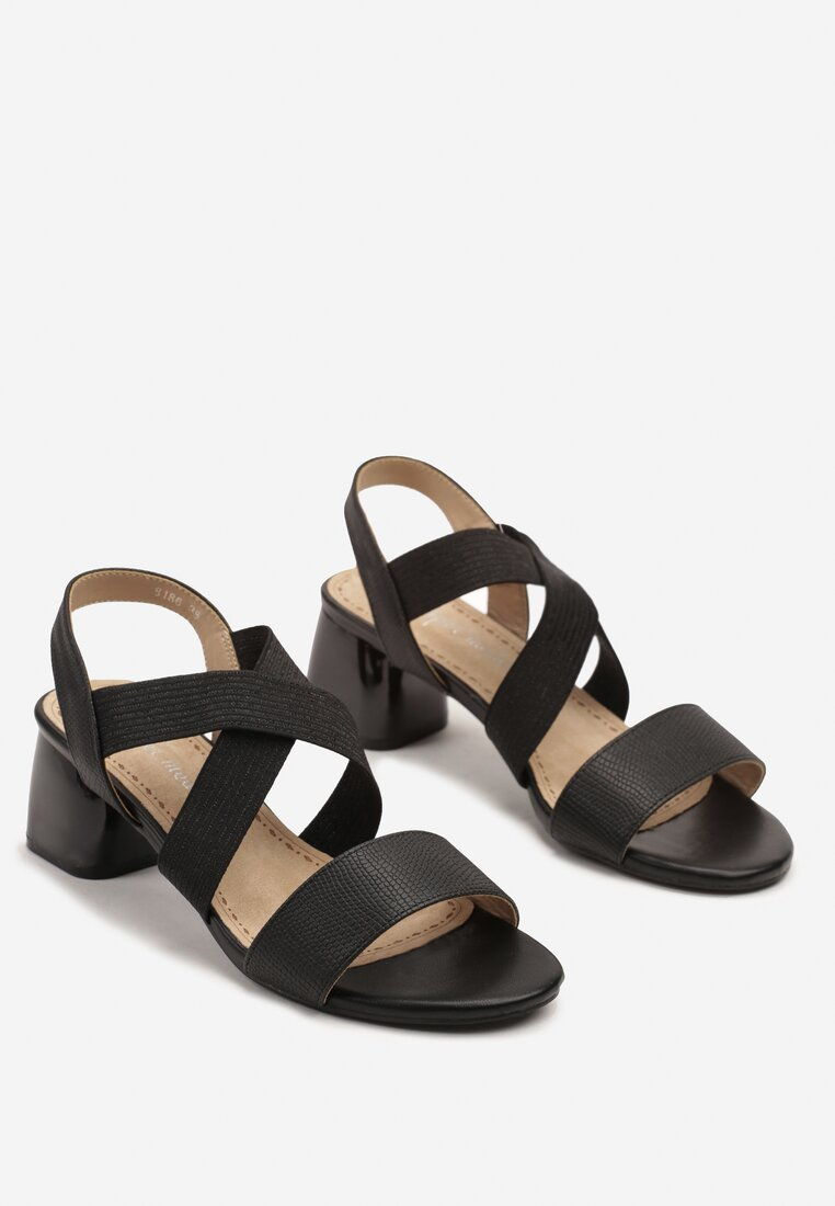 Sandales à talons avec brides croisées, Noir métalique