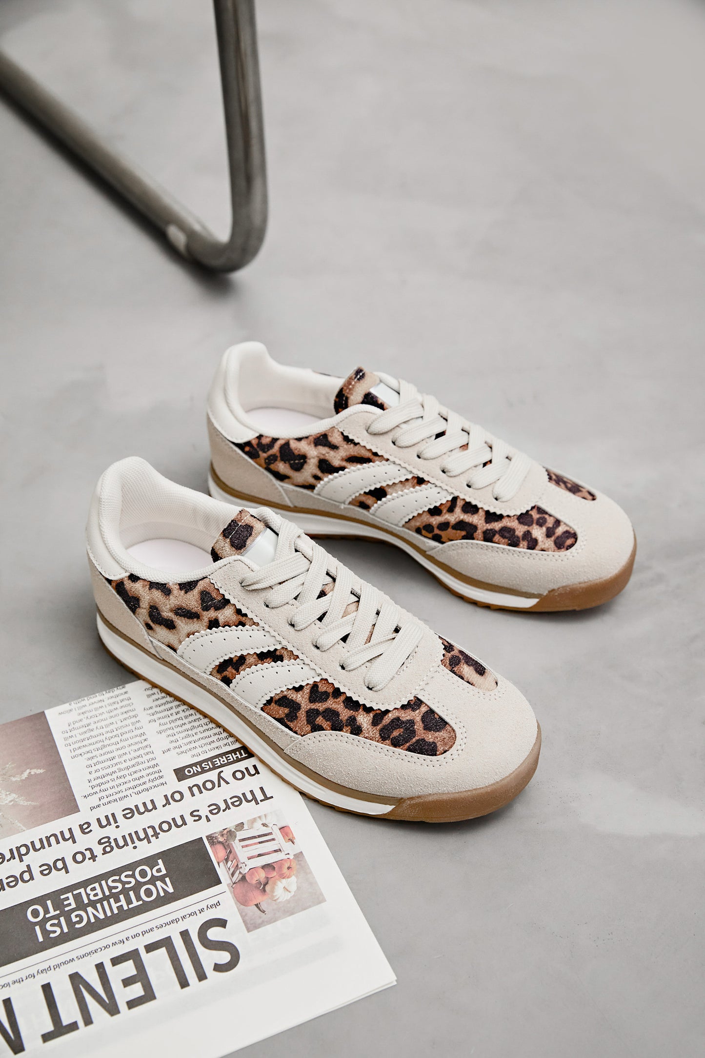 Basket à lacets semelle crantée, beige/léopard