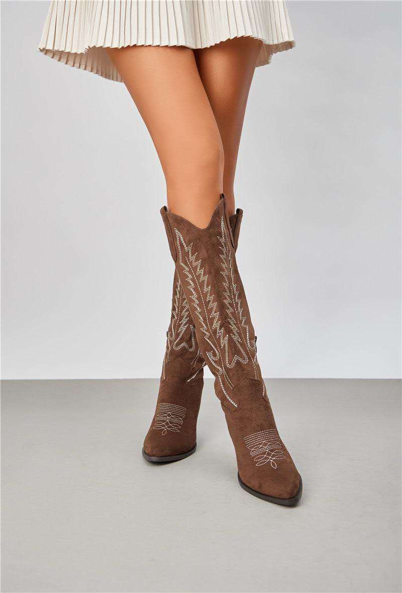 Bottes Cowboy Corral Vintage – Franges, Cloutées – Cuir Marron – Taille 7.5 US