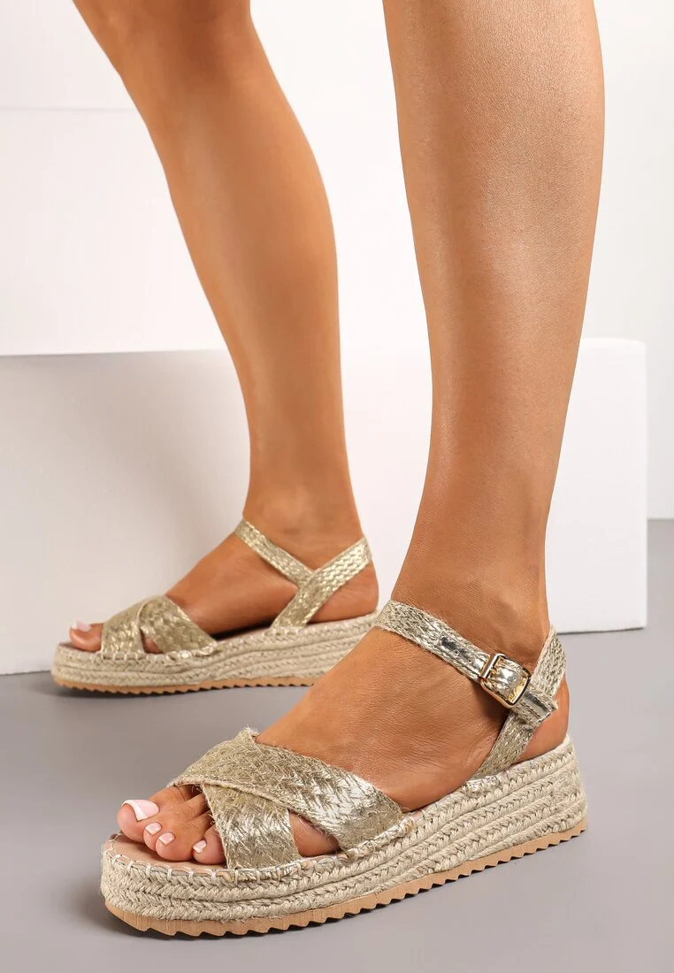 Sandale Dore a brides croisees semelle corde compensee VERA COLLECTION