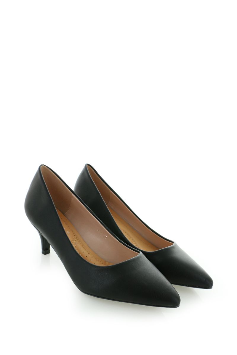 Escarpins noir à petits talons, avec bout pointu
