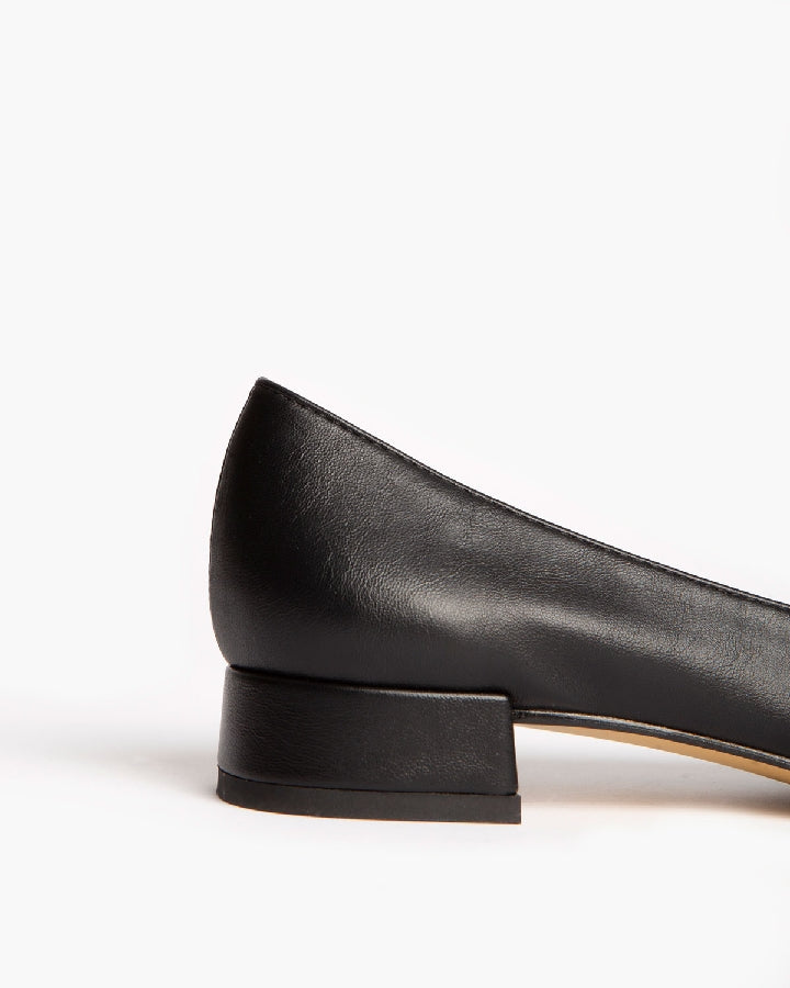 Ballerines à petits talons, Noires