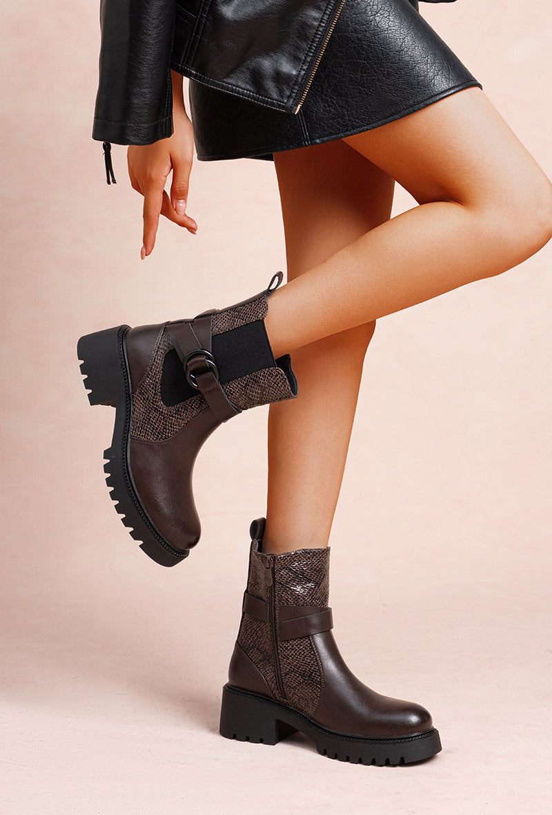 Biker boots chunky avec bride et boucle, Marron choco