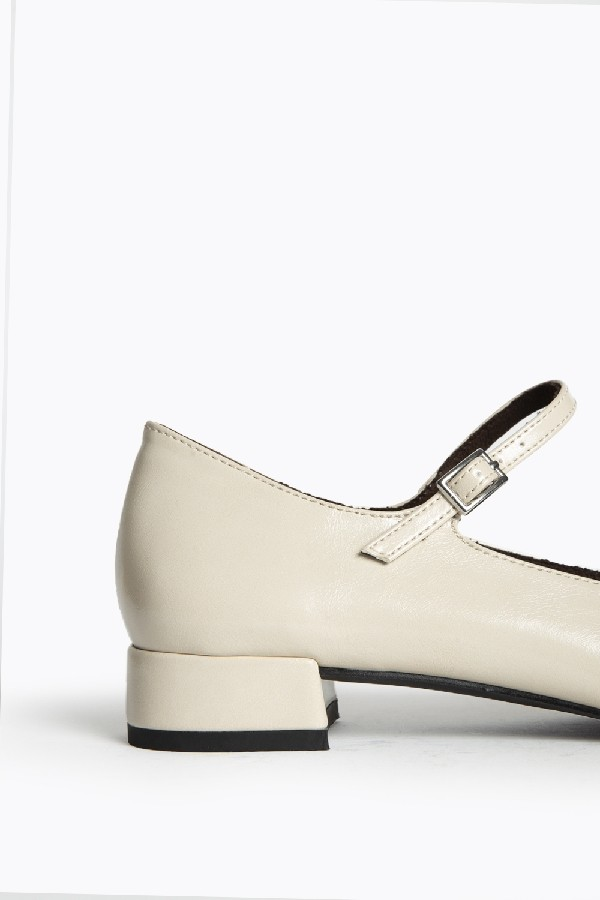 Ballerines vernies à talon, Beige écru