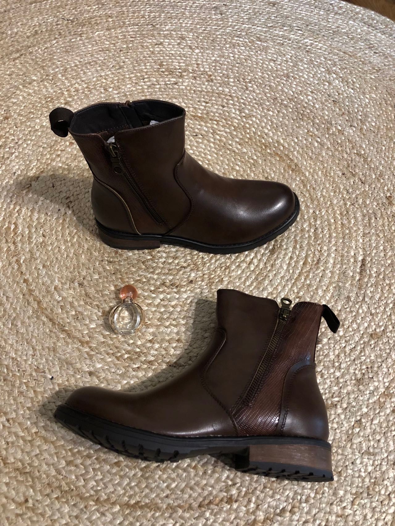 Bottines plates femme avec zip sur le côté, Marrons