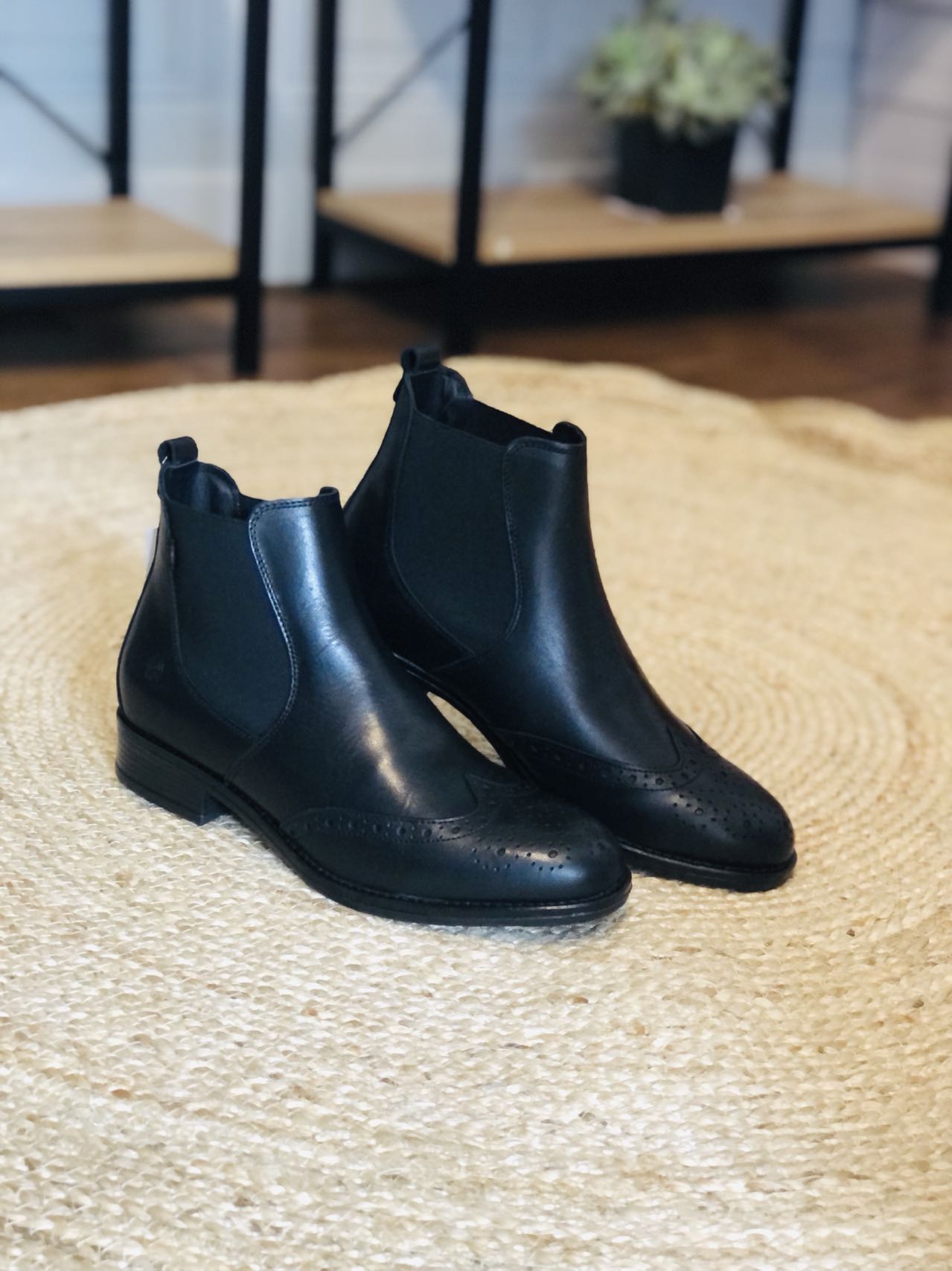 Bottines Chelsea femmes en cuir noir
