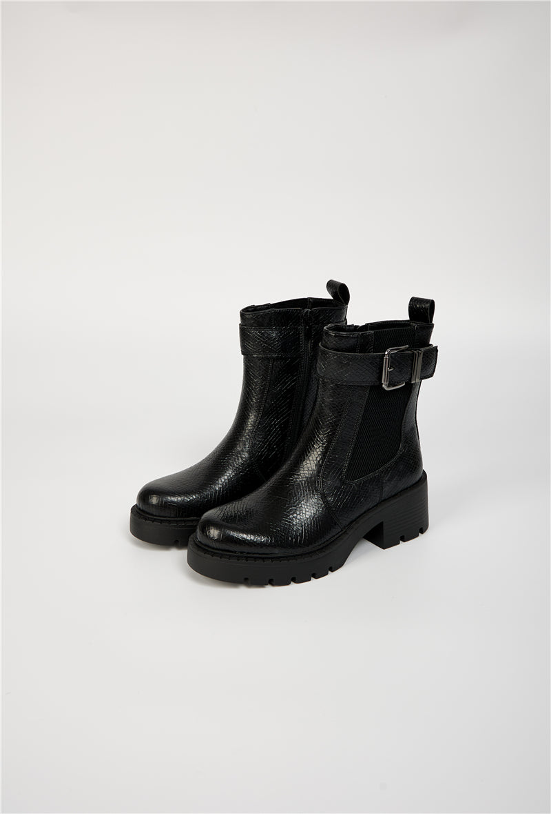 Bottines Chelsea avec boucle et semelle crantée, Noir