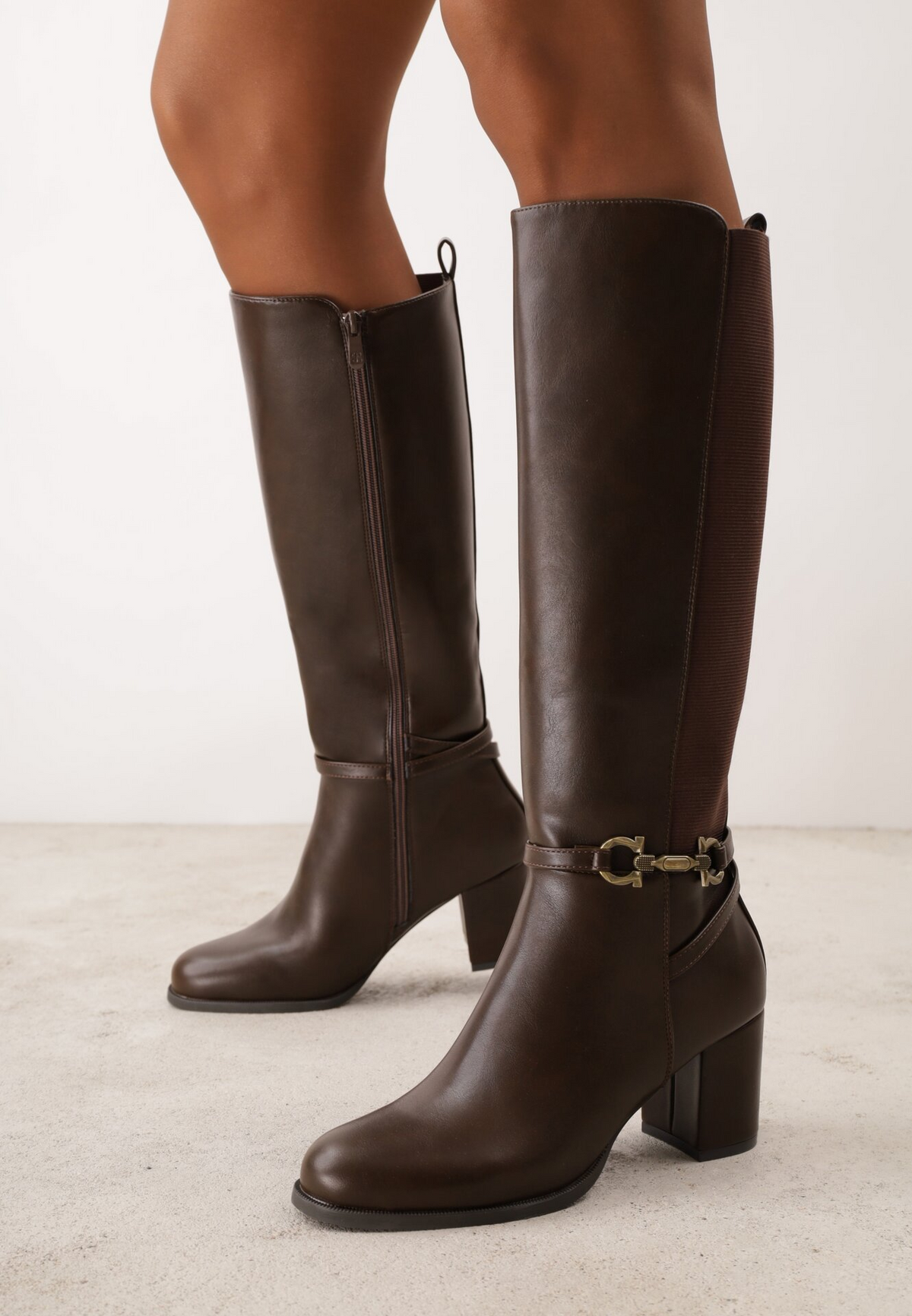 Bottes hautes à détail mors équestre et talon bloc - marron