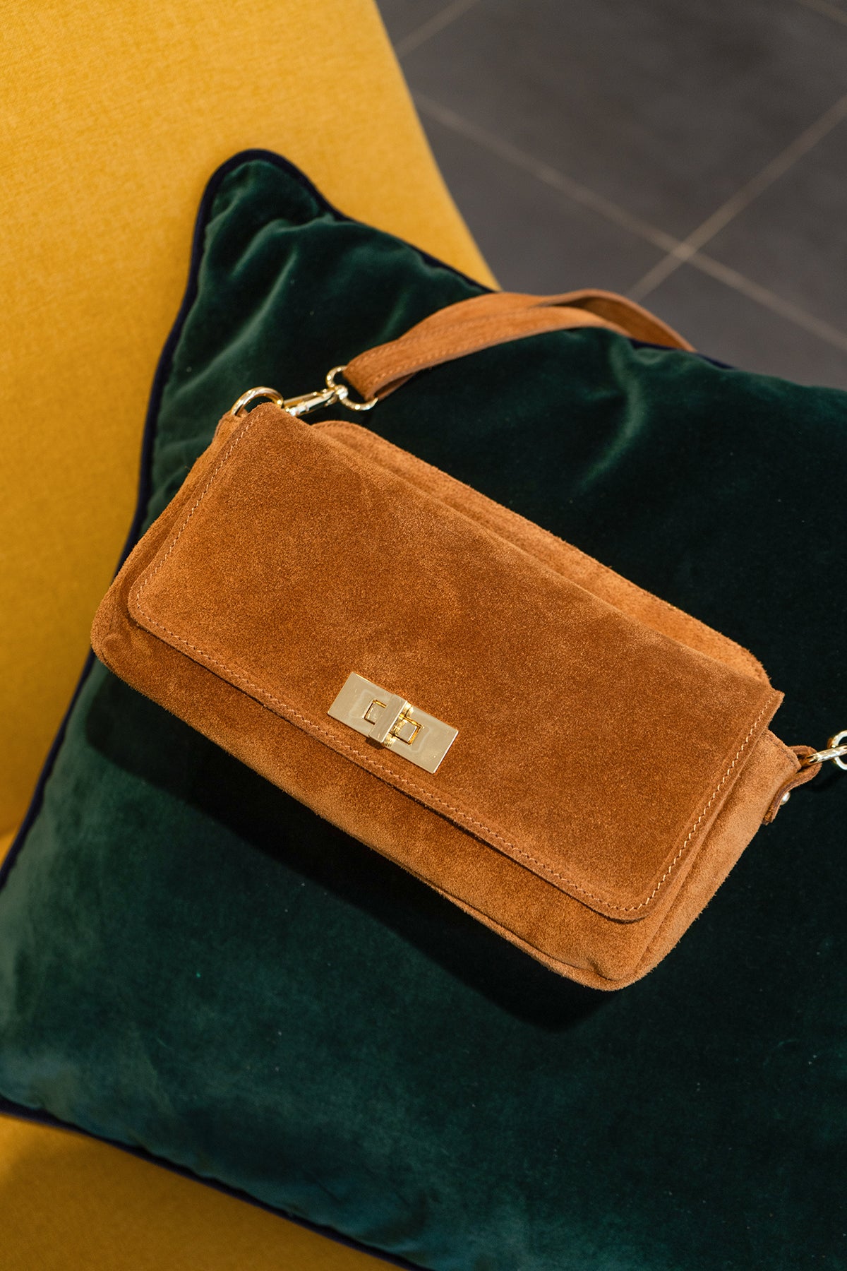 Sac cuir bandoulière ILIANA SUÈDE- Cognac