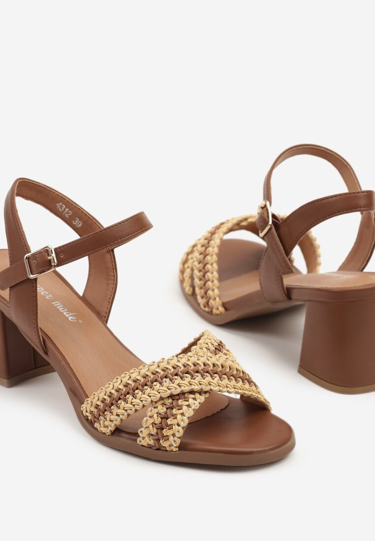 Sandales à Talons avec des Brides croisées Tressées