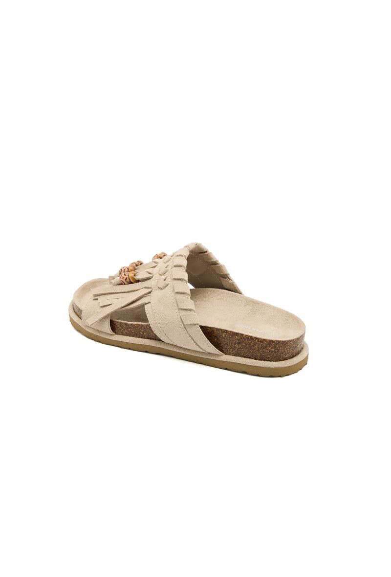 Claquettes à franges et bijoux bohèmes, Beige