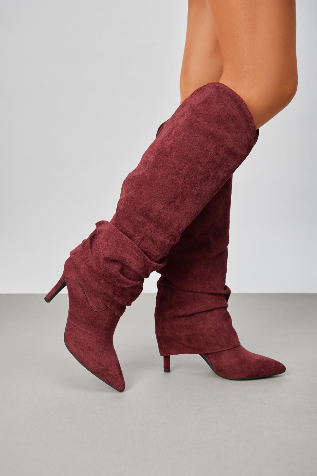 Bottes guêtres à talon aiguille en suédine, Bordeaux
