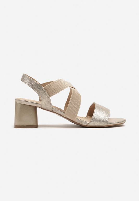 Sandales dorées à talons carrés avec brides croisées