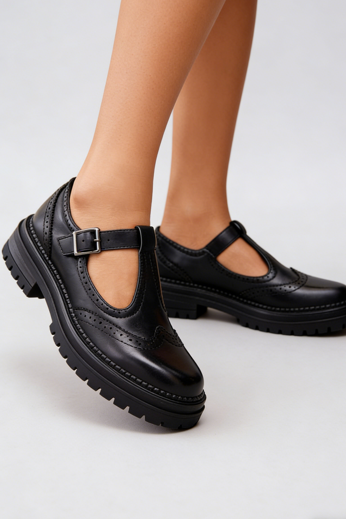 Derbies femmes style Salomés plateforme, Noires