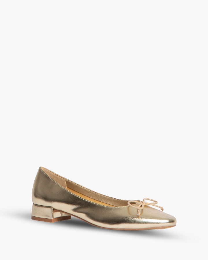 Ballerines à petits talons, Doré