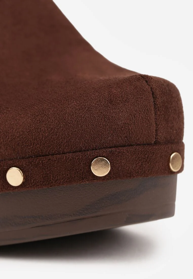 Mule sabot à talon carré et boucle, Marron