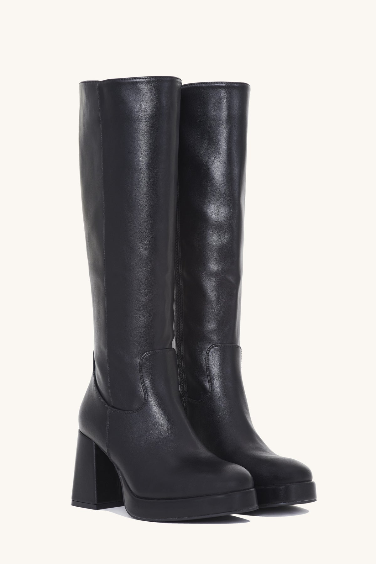 Bottes à talons épais et Plateforme, noire