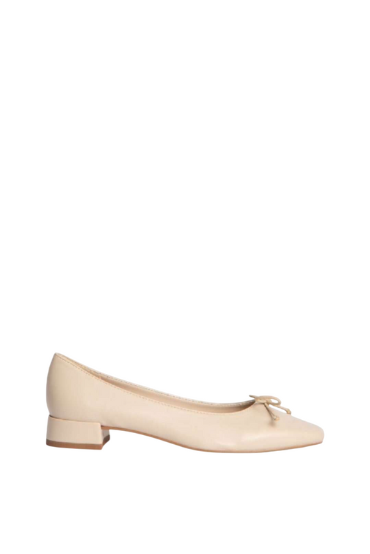 Ballerines à petits talons, Beiges