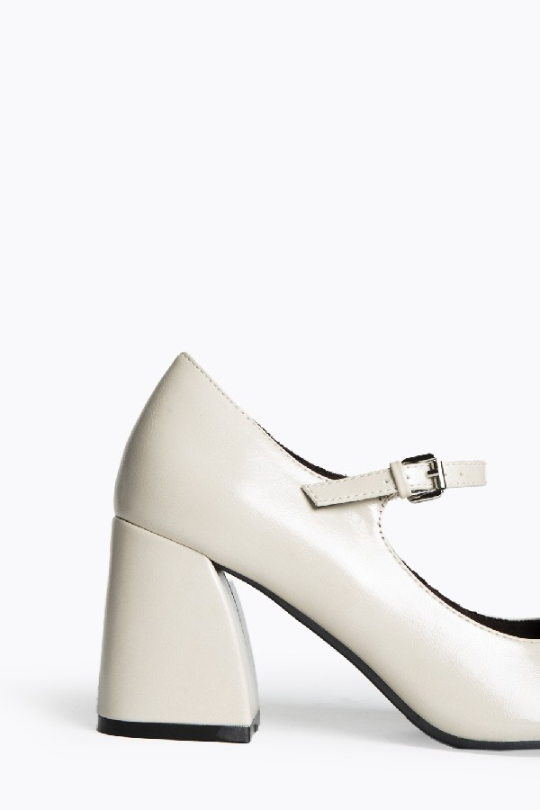 Escarpin avec bride bout carré talon bloc, Nude